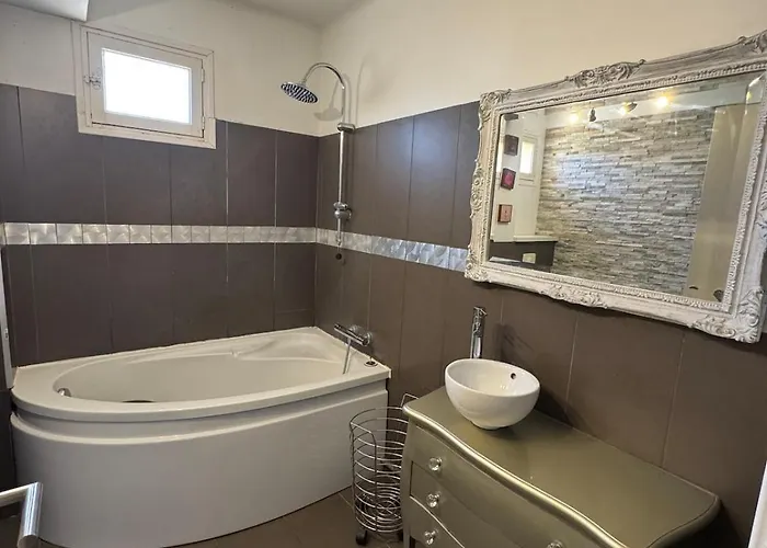 F3 Parking Gratuit Clim Port 5min Aeroport 10min Ajaccio (Corsica)